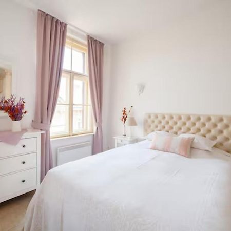 Classical Studio Lägenhet Budapest Exteriör bild