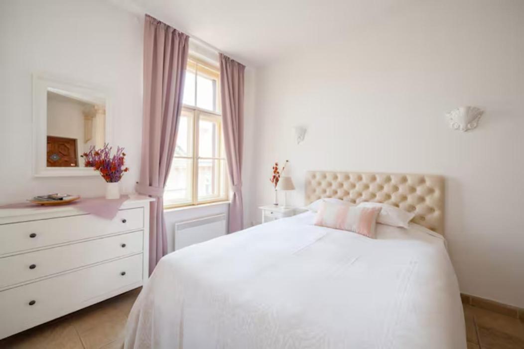Classical Studio Lägenhet Budapest Exteriör bild